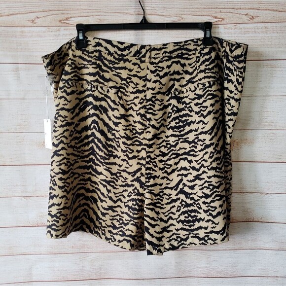 Good American Summer Boss Zebra Print High Waist Shorts Size 22 Brown Black - Picture 7 of 10